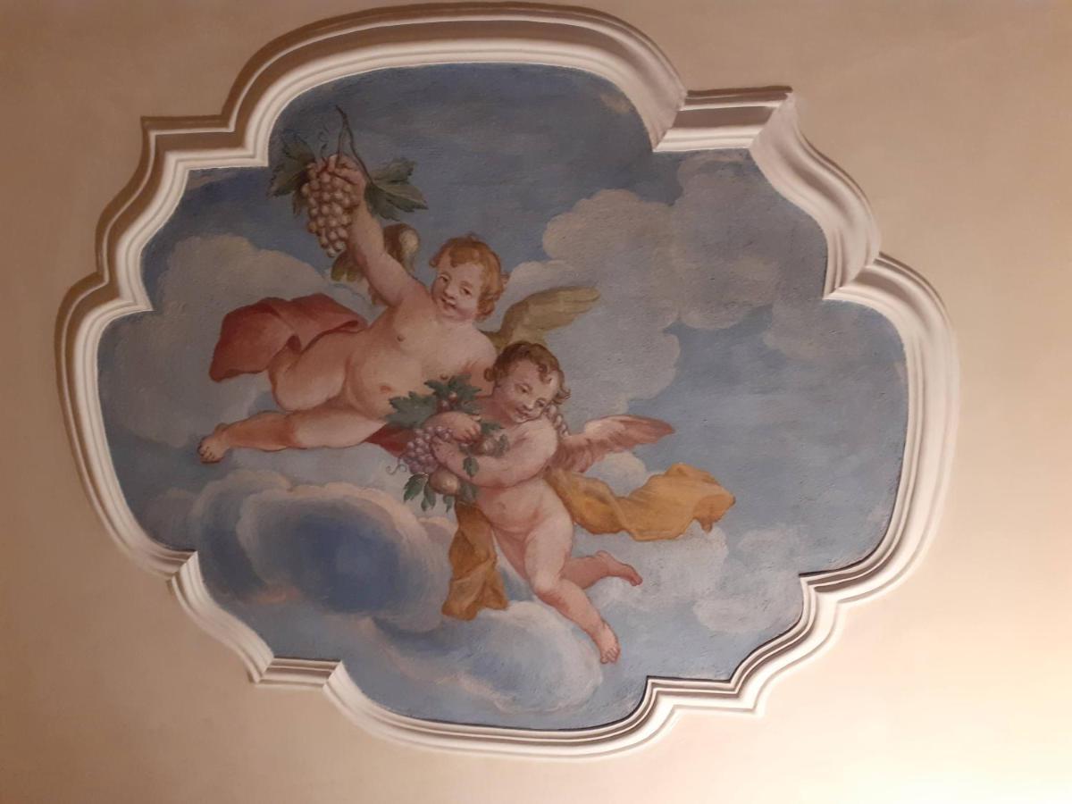 לינה וארוחת בוקר ברגמו Palazzo Terzi מראה חיצוני תמונה